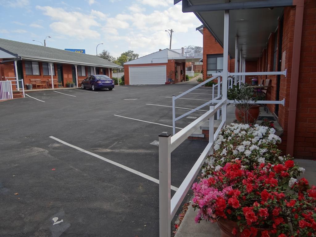 Roydons Motor Inn Tamworth Exterior foto